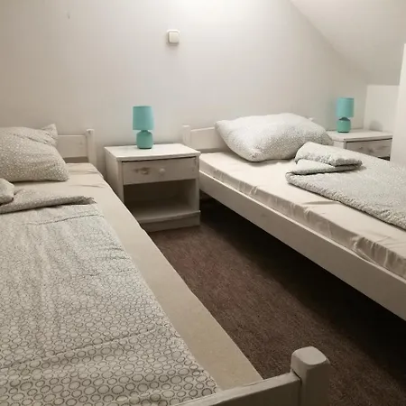 Konukevi Napsuetoette Kehida Kehidakustány